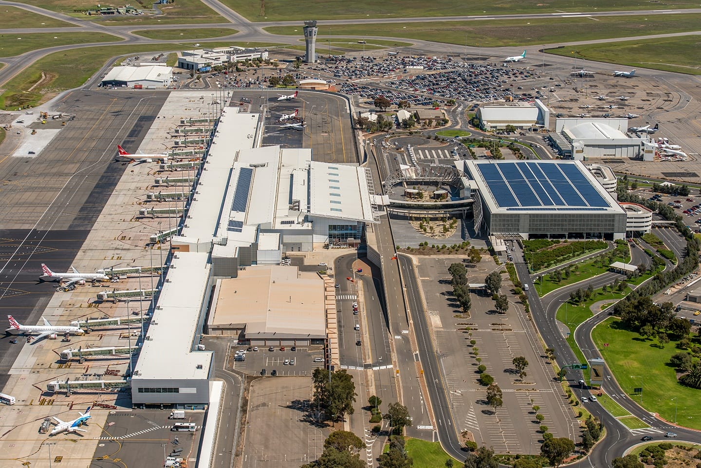 Clenergy Rooftop PV-ezRack SolarRoof 1.2MW Solar Project in Adelaide Airport-Australia